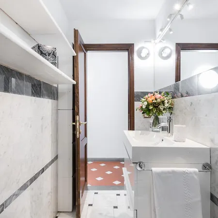 아파트 Charming Terrace By Sweet Homes